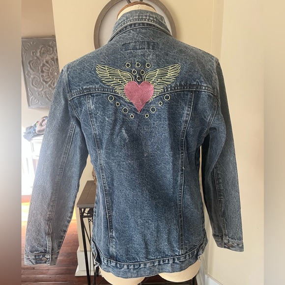 Tradition denim jean jacket super cute heart with wings size small - Picture 5 of 8